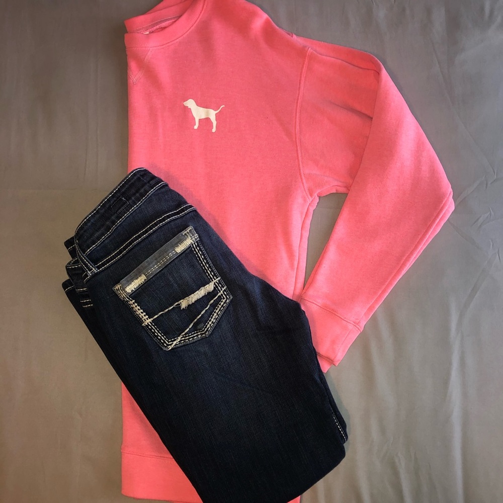PINK Sweatshirt